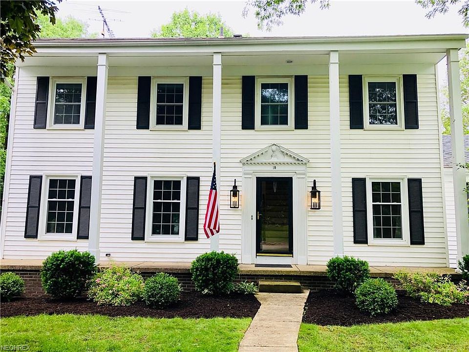 1st image of 18 Parmelee Dr