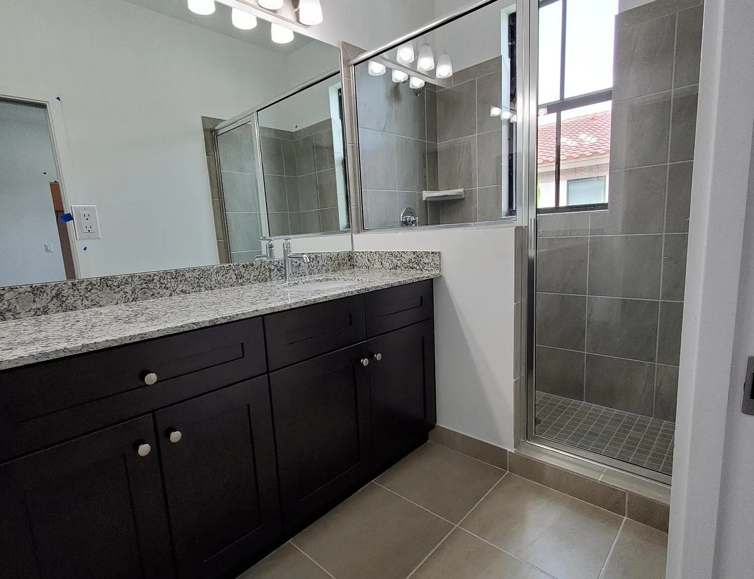3 bed, 3.5 bath, 1714 sqft, $2,900 — Photo 4