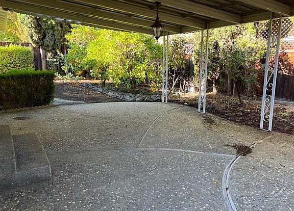 4th image of 310 Santa Clara Ave