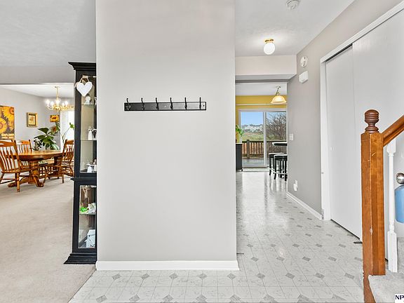 4th image of 2705 Arrowhead Ln
