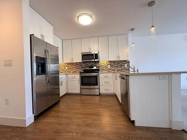 926 Woodside Road, Redwood City — Photo 8