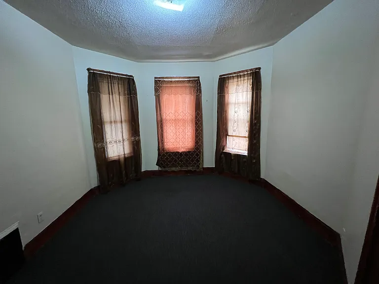 96 Hancock St #2 — Photo 17