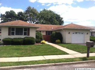 4 Togo Rd, Toms River, NJ 08757