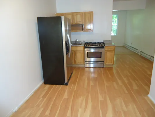 Rented by Hakeem Shahid, LREB | media 5