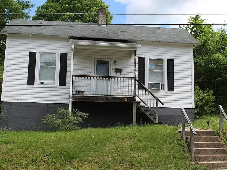 85 Glen Oak Dr — Photo 1