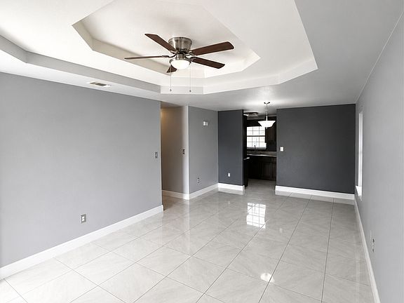 4th image of 2172 La Jolla St.
