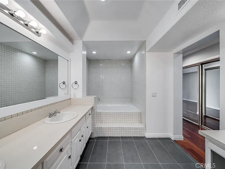 34300 Lantern Bay Dr #25 — Photo 15