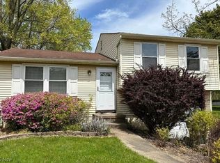 4945 Piccadilly St SW, Canton, OH 44706