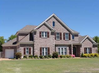 13824 Canter Dr, Olive Branch, MS 38654