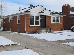816 London Ave, Lincoln Park, MI 48146