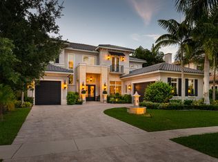 9099 Redonda Dr, Boca Raton, FL 33496