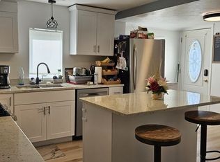 6 Hanson St, Salem, MA 01970