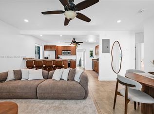 1328 N Andrews Ave, Fort Lauderdale, FL 33311