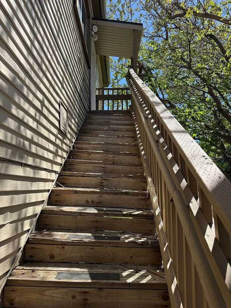 Beautiful 2 bedroom for rent in SLC! — Photo 2