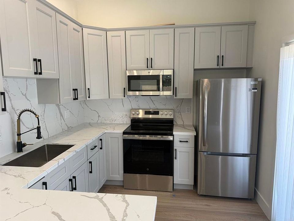 1st image of 3204 Neosho Pl