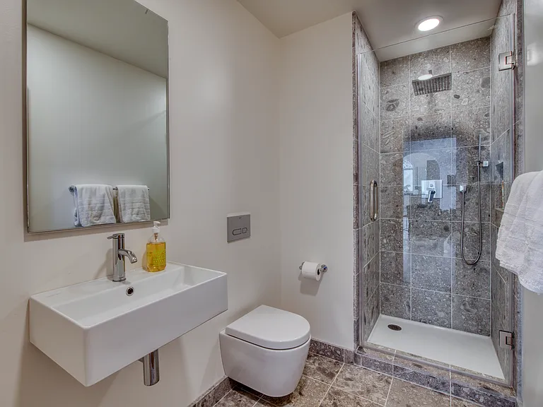 15 Wagon Ln — Photo 11