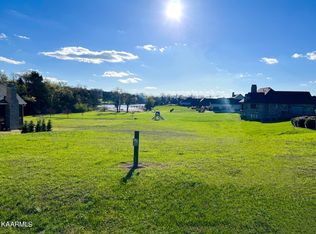 Topsail Ct, Louisville, TN 37777