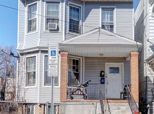 13 Bayside Pl, Jersey City, NJ 07305
