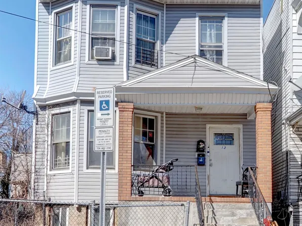 13 Bayside Pl, Jersey City, NJ 07305