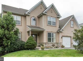 802 Generals Dr, East Norriton, PA 19403