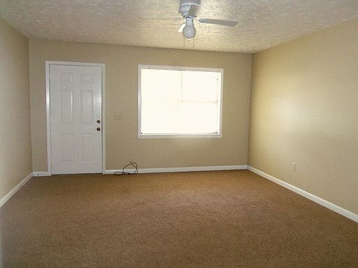 2nd image of 220 Helen Cir #A