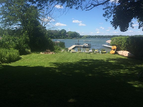 5th image of 9060 Lake Park Dr