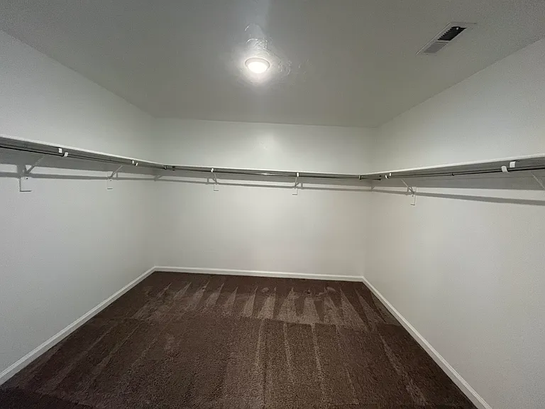 2042 N Elderberry Dr — Photo 6