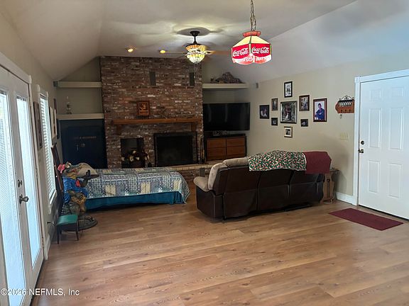 4th image of 177 CENTRAL Avenue