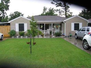 612 S 10th St, Nederland, TX 77627