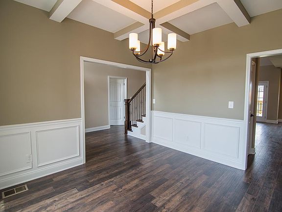 4th image of 674 Farmington Lot 674