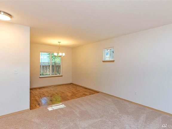 3rd image of 22442 Autumnwood Ct SE