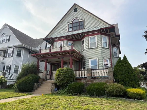 977 South St #1, Roslindale, MA 02131