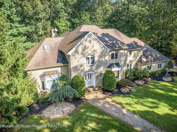 45 Clover Hill Lane, Colts Neck, NJ 07722
