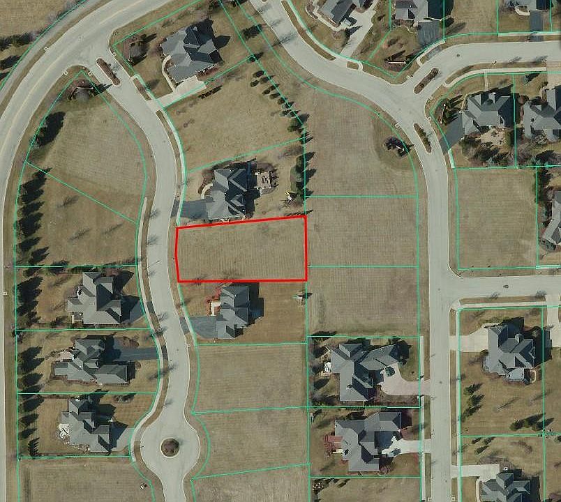 2nd image of 933 Tivoli Dr