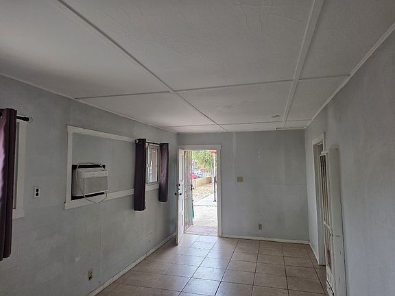 5th image of 1024 S Belle Ave