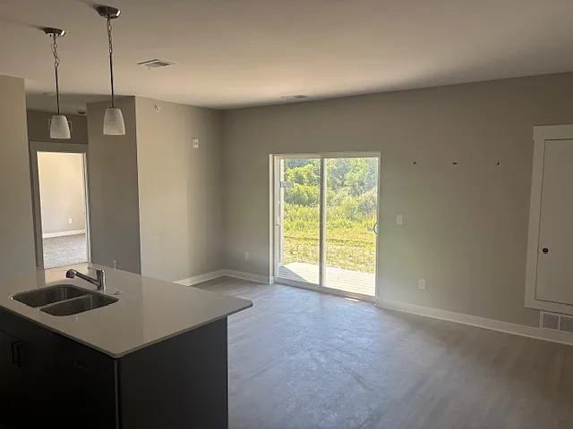 Midvilla Apartments — Photo 3