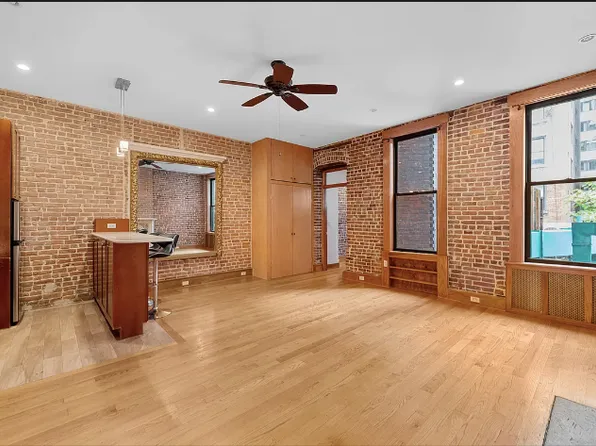 125 East 39th Street image 9 of 9