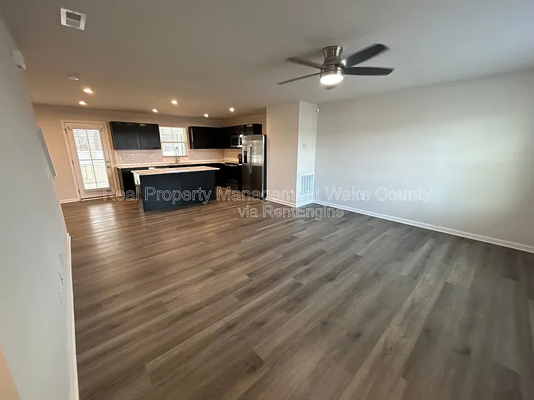 262 Hunting Wood Dr — Photo 14