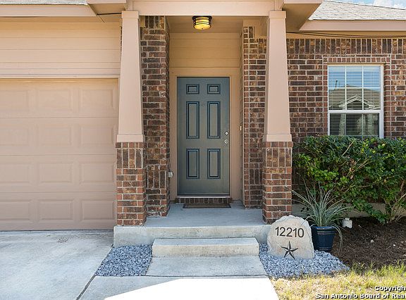 3rd image of 12210 Malkin Pl
