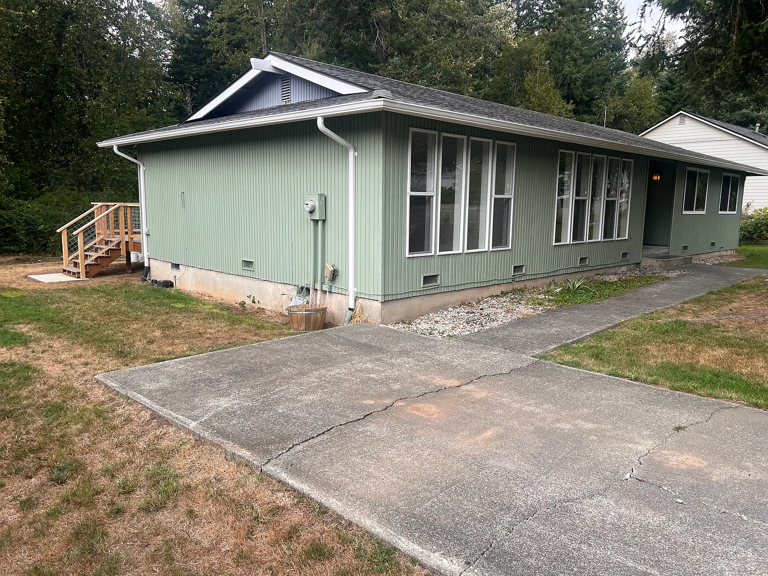 4 bed, 1432 sqft, $3,200 — Photo 2