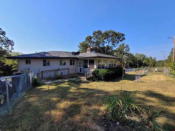 3rd image of 310 W Green Valley Dr