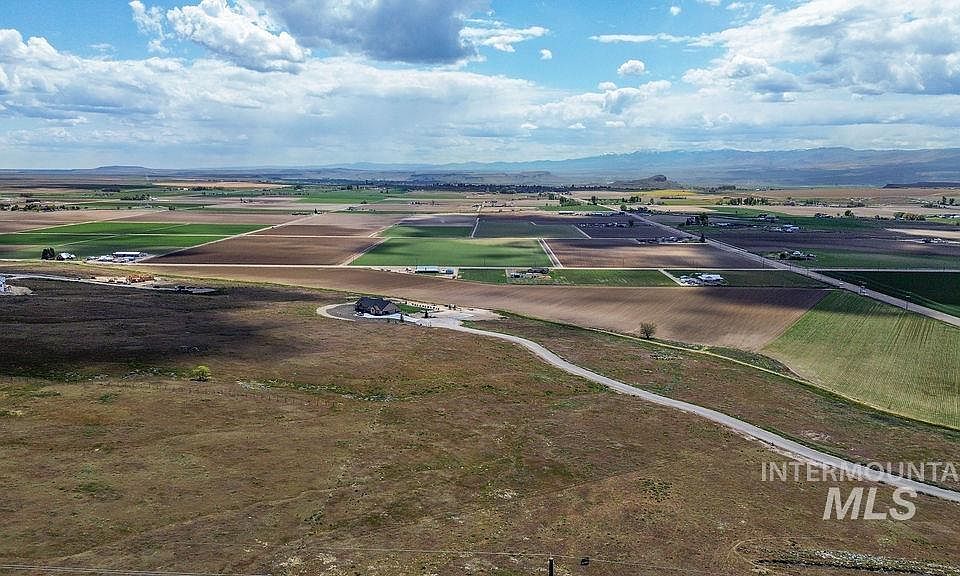 1st image of Rio Ridge Ln