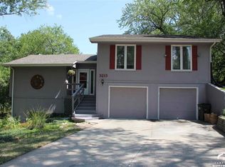 3213 Bighorn Ct, Lawrence, KS 66049