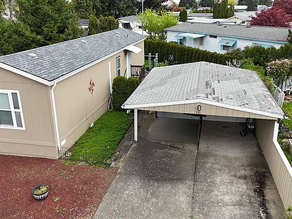 4th image of 2232 42nd Ave SE Unit 321