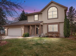 W161N10609 Old Farm Rd, Germantown, WI 53022