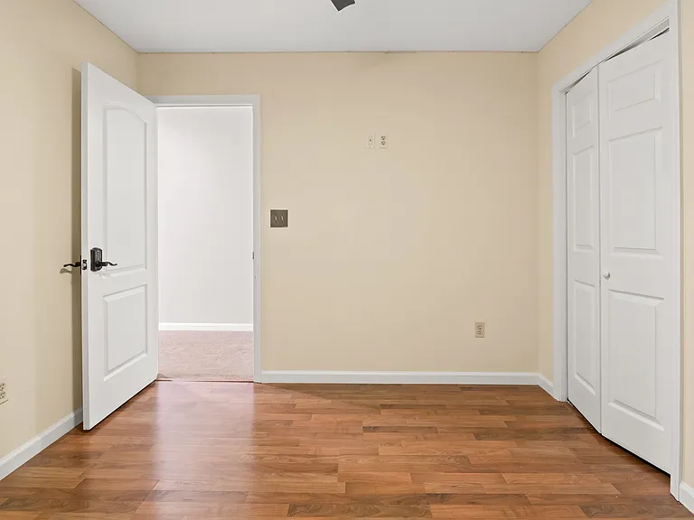 26 Wessex Ct — Photo 18