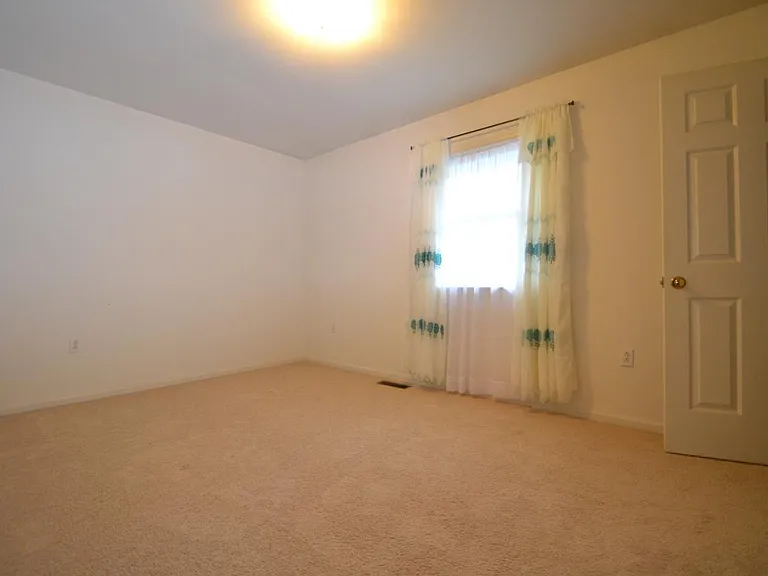 700 Rife Rd #11F — Photo 10