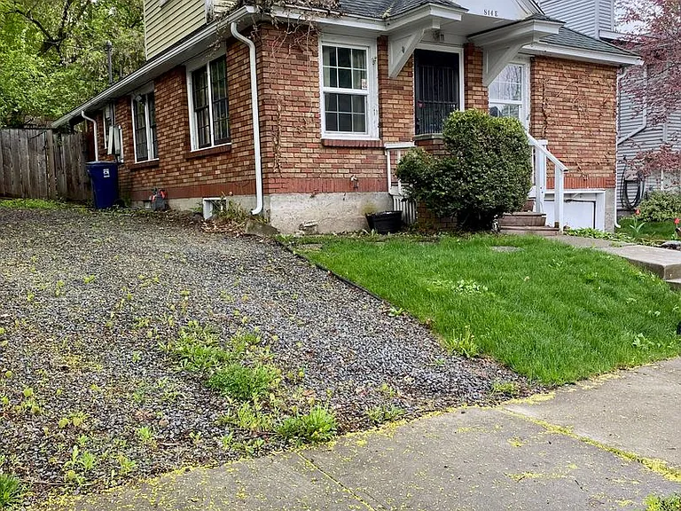 814 E 10th Ave — Photo 1