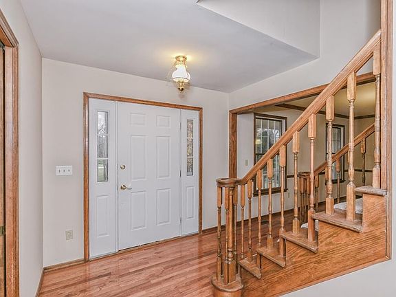 4th image of 2310 Stoney Brook Dr