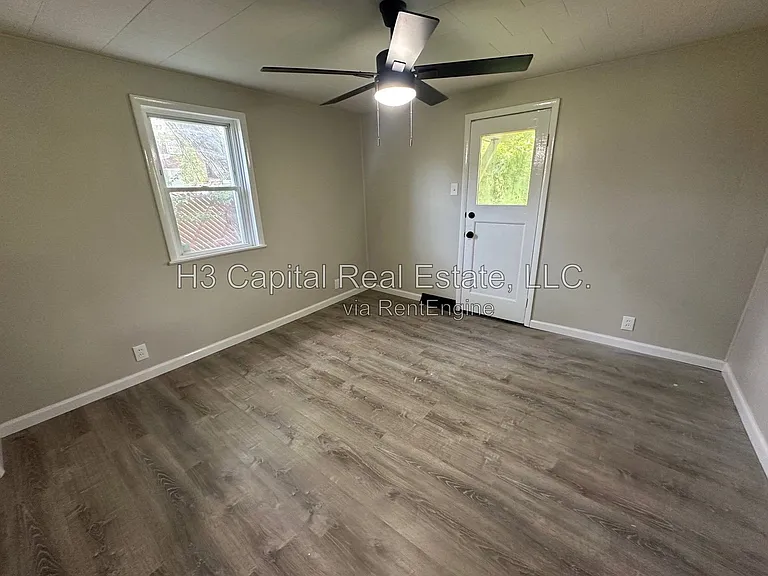 7253 Town Hall Rd — Photo 8